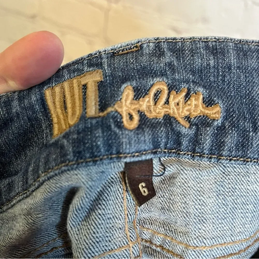 Kut from the Kloth Boot Cut Jeans size 6